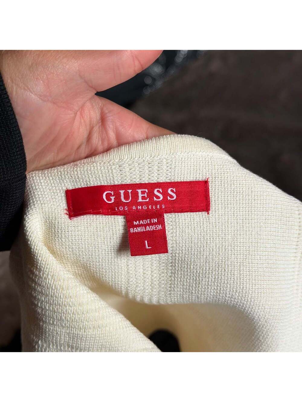 Guess - Picture 8 of 9